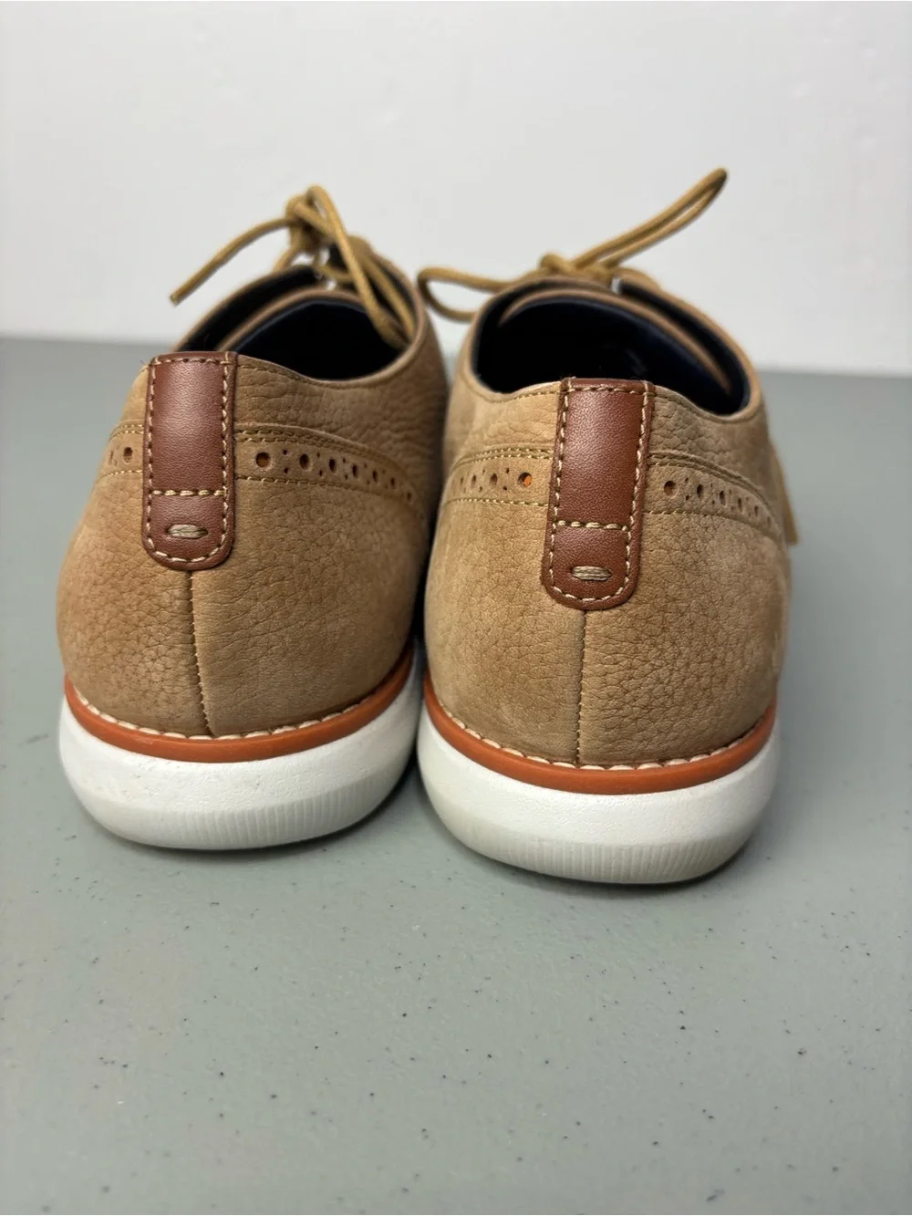 Johnston & Murphy Tan Nubuck Leather Men's Dress Shoes 9.5M Oxford Casual